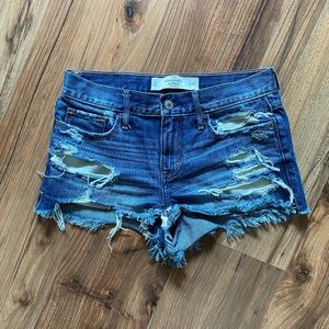 Abercrombie & Fitch destroyed high waist shorts